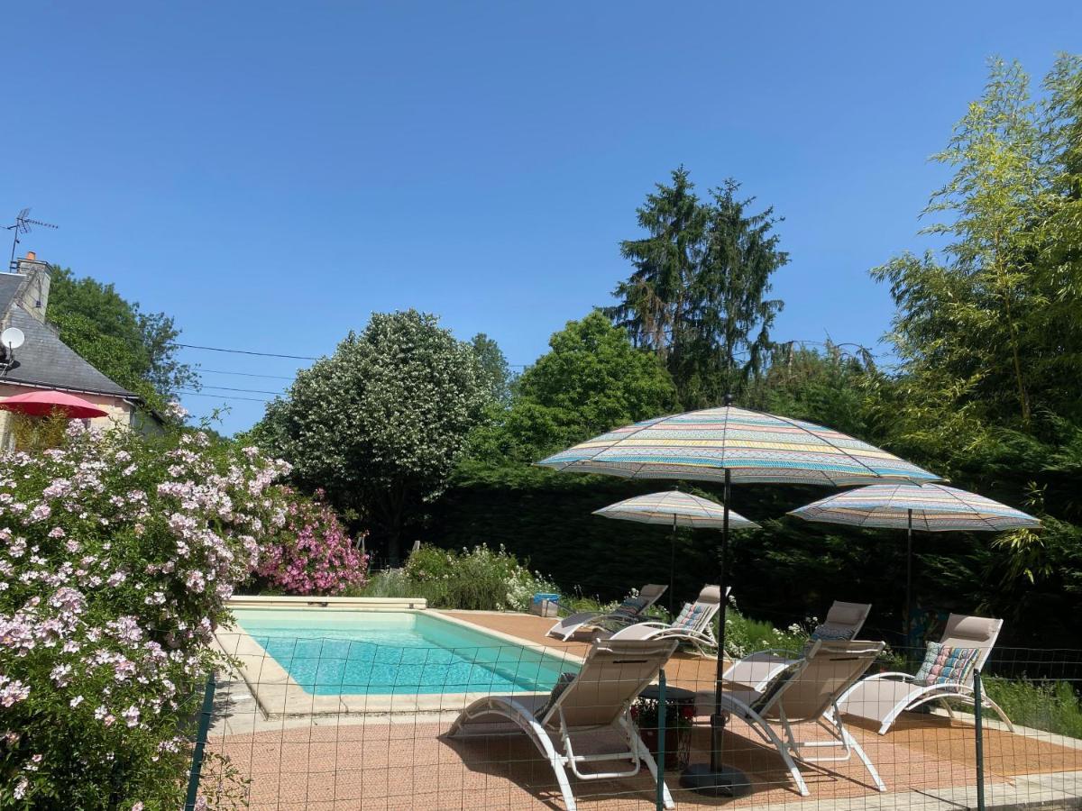 Gite de La Cale de la Clauderie Rigny-Ussé Exterior foto